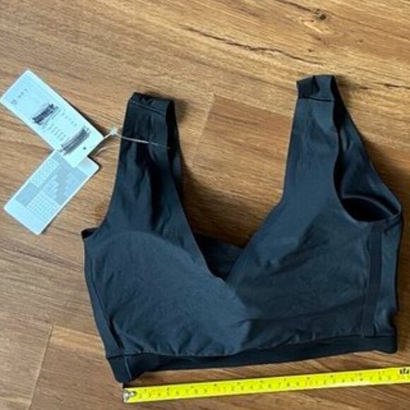 NWT Chantelle SoftStretch Padded V-Neck Bra – Black XL MSRP: $62 | Style #: C16A - Picture 10 of 11